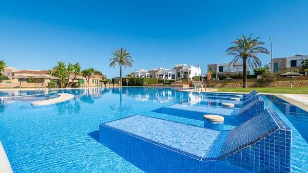 Townhouse in Calle de Friül 5, Cala Murada, Manacor — photo 1