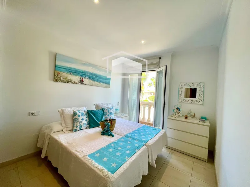 Exclusive duplex with private terraces and solarium in Colònia de Sant Jordi — photo 2