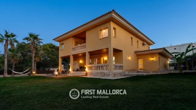 Villa for sale in Santa Ponsa, Calvià, Mallorca — photo 2
