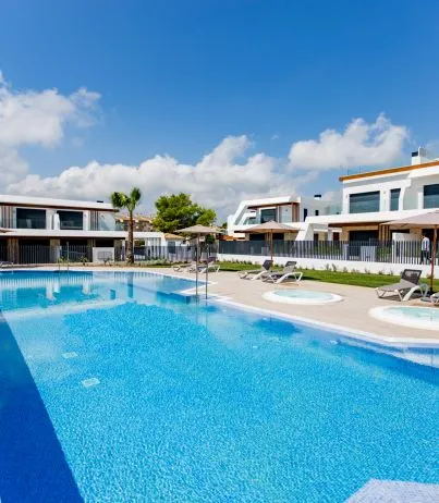 Semi-detached villas in a privileged location in Cala Ratjada — photo 1