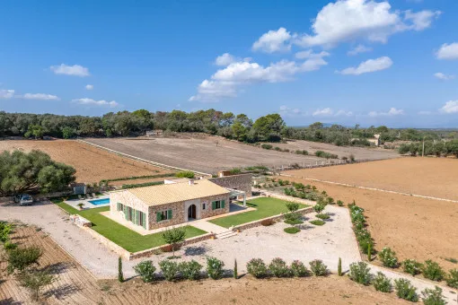 Lloret de Vistalegre, fantastic finca in a quiet location with pool and spacious plot in Lloret de Vistalegre - for rent from October — photo 2