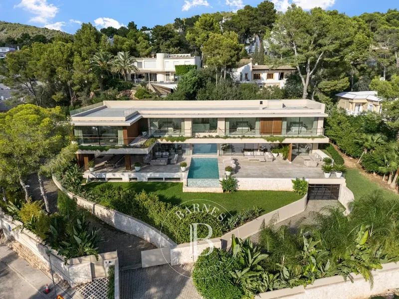 Luxury Villa in Portals Nous with 7 Bedrooms, Sea Views and Infinity Pool — photo 2