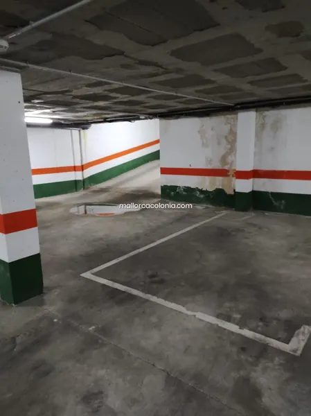 Garage / Parking in Colònia... — photo 4