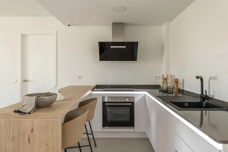 Top quality apartment for sale in Es Trenc with sunny terraces and sea views — photo 5