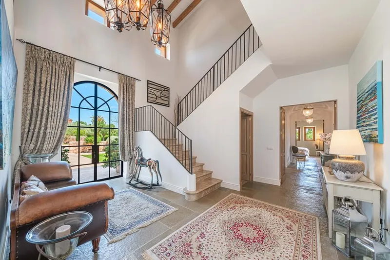 Exquisite Mediterranean Country Estate in Santa Maria — photo 10