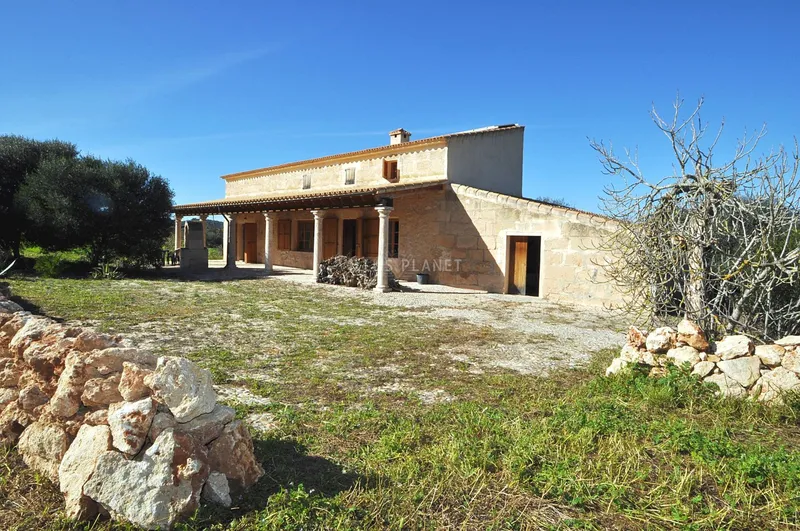 Rustic property with or... — photo 1