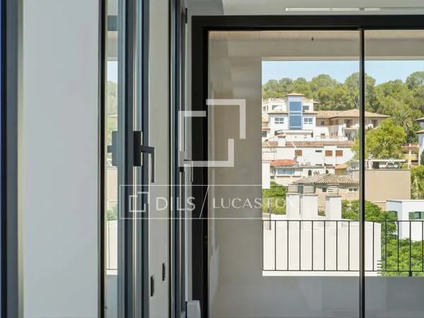 Attic of 210m² with 40m² terrace for sale in Palma de Mallorca — photo 7