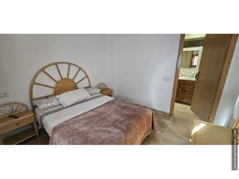 Flat for rent on Calle d'En Gual — photo 10
