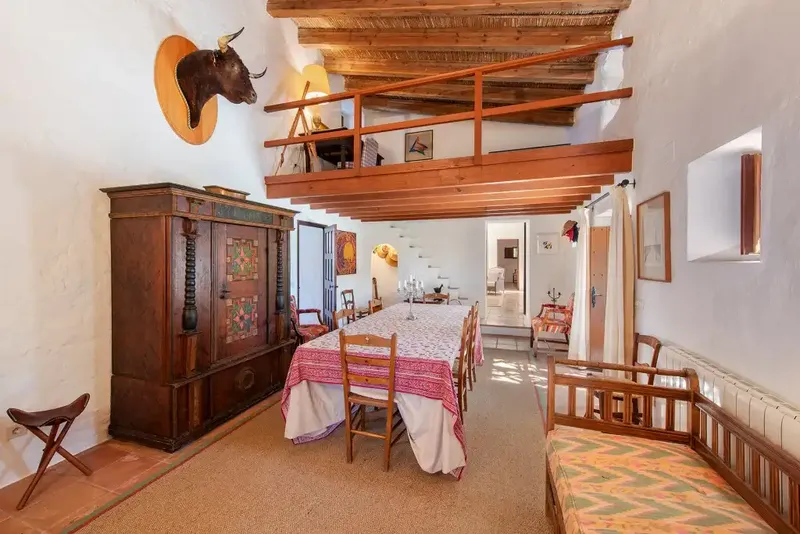 Unique estate for sale in Santanyí, a short distance from the Cala Mondragó Natural Park, in a quiet and private setting. — photo 7