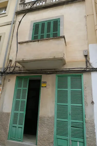 Village house with 2 entrances from 2 streets, with possibility to build another floor — photo 1
