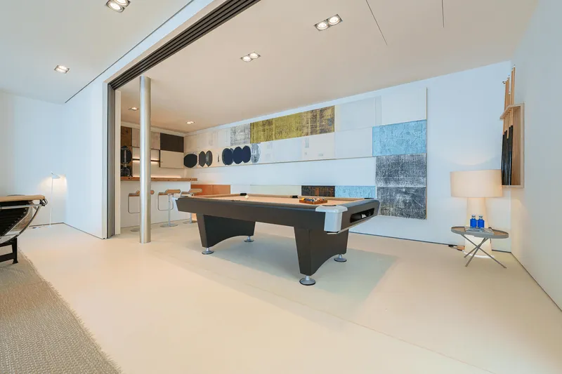 Beachfront villa in Port Adriano — photo 10