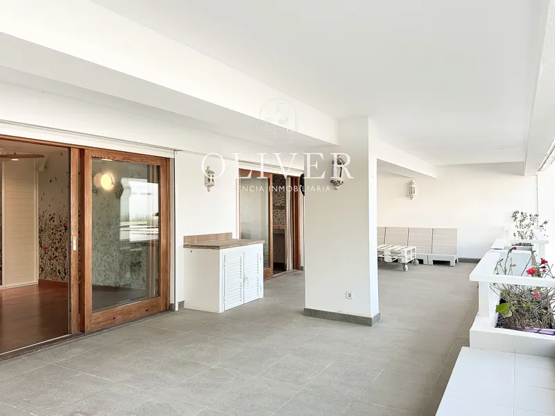 Exclusive apartment with sea views in Puerto Portals — photo 7