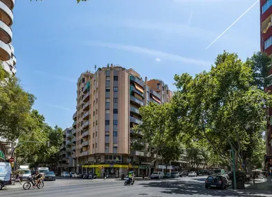Spacious apartment with possibility of parking on Calle Ar... — photo 2