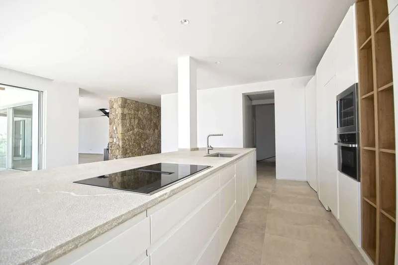 Luxury villa on the first sea line with infinity pool in Port Andratx — photo 11