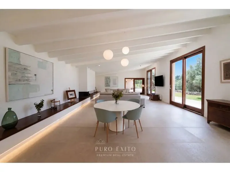 Located in the heart of the Sierra de Tramuntana, a UNESCO World Heritage Site, this property offers an exceptional combination — photo 11