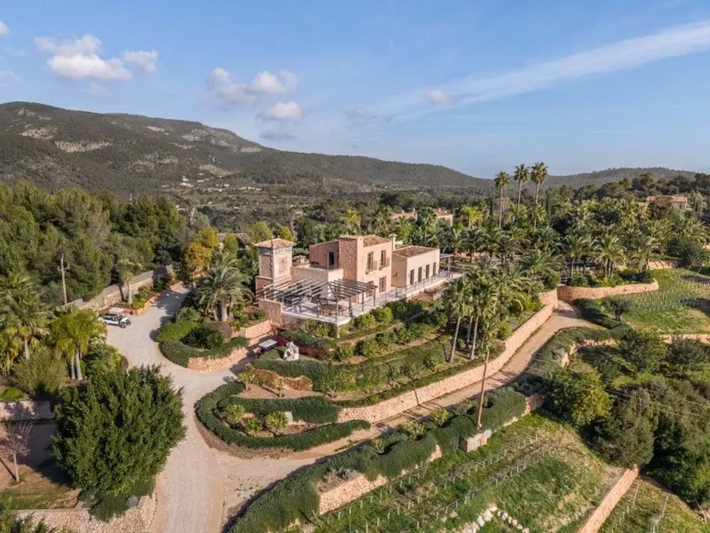 Exclusive rural complex for sports lovers and connoisseurs with six independent homes in Bunyola — photo 1