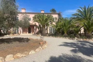 SPECTACULAR VILLA IN SANTA MARGALIDA — photo 1