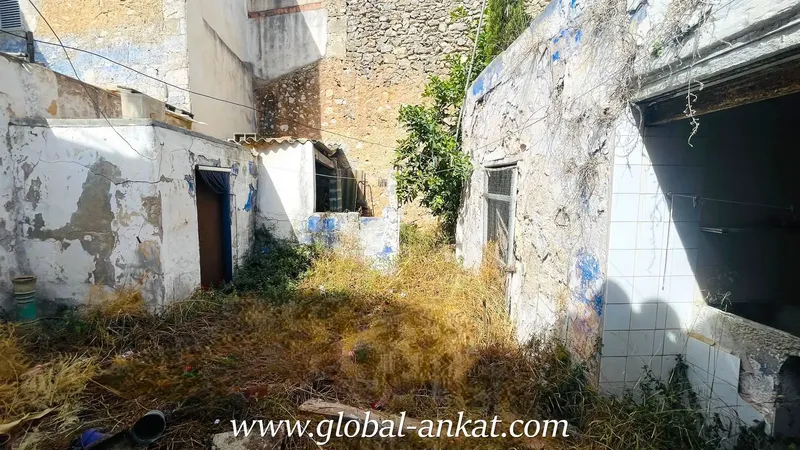 Corner house to renovate in Felanitx, with a building of 187m2 on a plot of 202m2. — photo 4