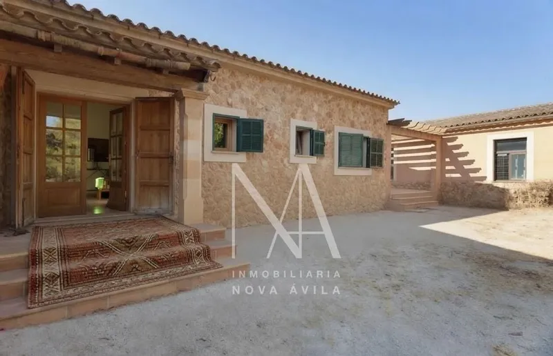 Rural or Farmhouse in Llucmajor, Province of Balearic Islands — photo 1