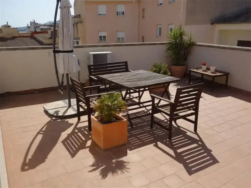 Casa tipo duplex en la mejor zona del pleno centro de Puerto de Alcudia, localizada en la primera y segunda planta de una casa señorial ados — photo 5