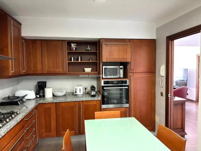 Apartment in Palma de Mallorca, La Bonanova area — photo 10