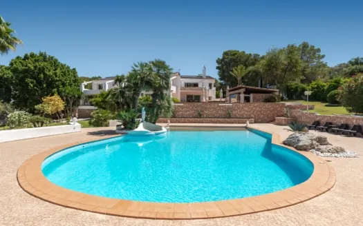 Spacious villa with a pool and wine cellar available for long-term rent in a quiet, private location in S'Aranjassa — photo 1