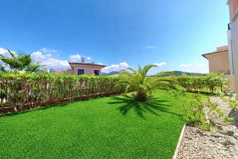 Buy a corner house with ocean views in Camp de Mar Golf — photo 8
