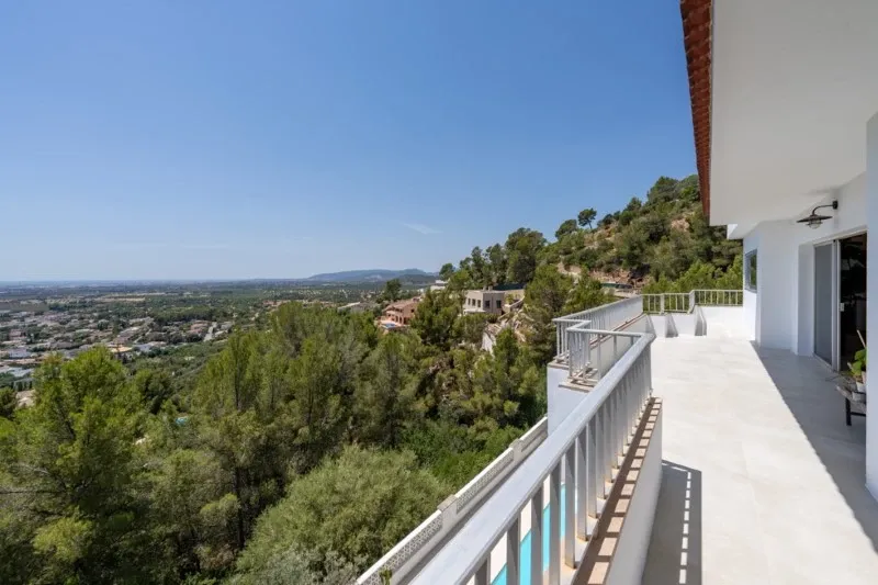 Spacious villa in Sa Font Seca with panoramic views and development potential — photo 2