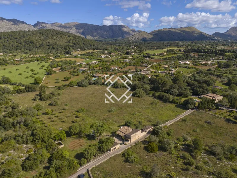 Finca with project and licence for sale in Pollensa, Mallorca — photo 2