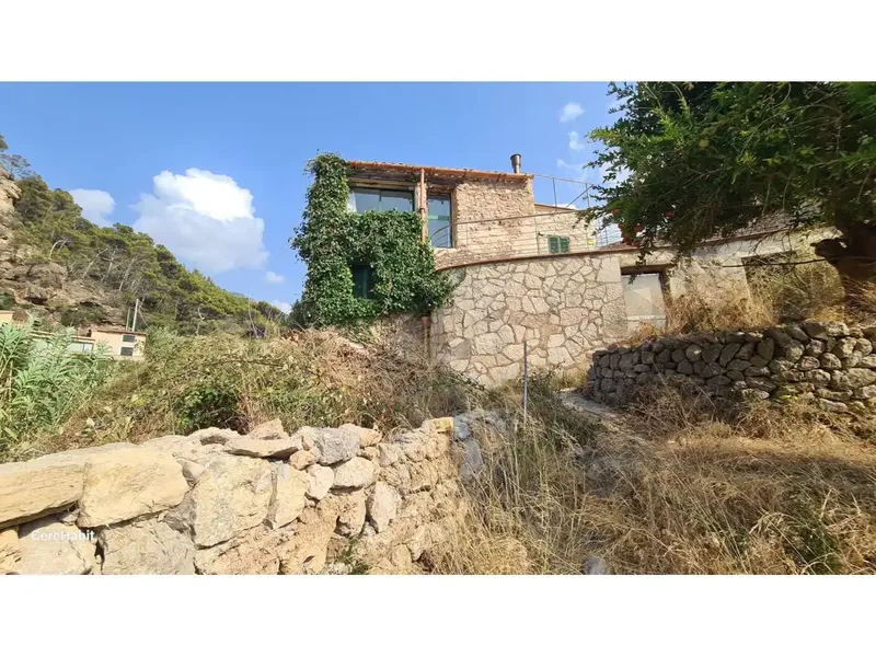 Rustic house with a privileged location in Cala Estellencs, Sierra de Tramuntana, declared a natural and landscape reserve, built — photo 8