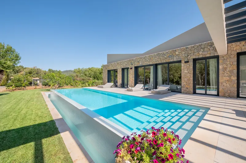 Villa with pool in Esporlas — photo 2