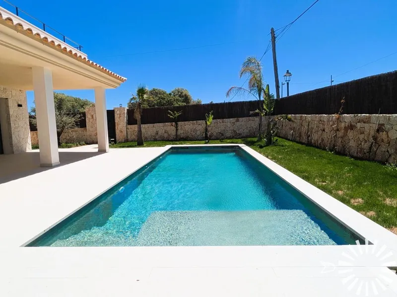 Contemporary Villa in Cala Llombards — photo 11