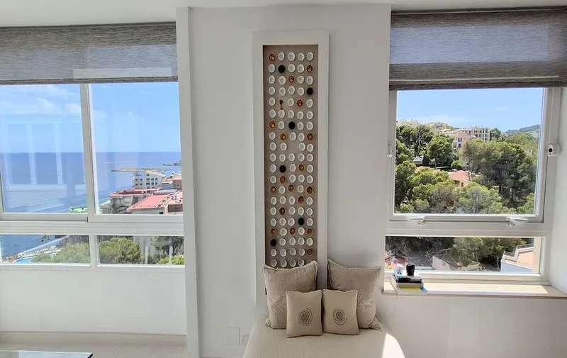 Front line 2 bedroom modern apartment with sea views — photo 8