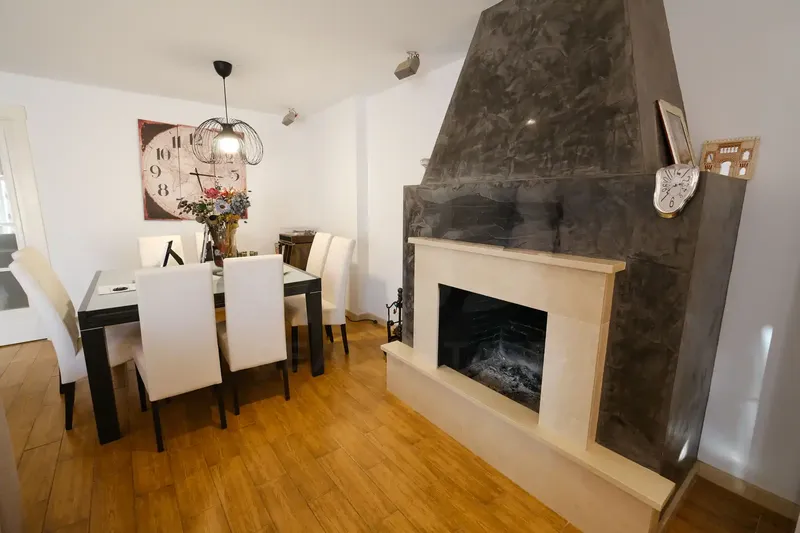 Reformed penthouse with lift and 110 m² terrace, 100 m from the sea (S'Arenal) — photo 8