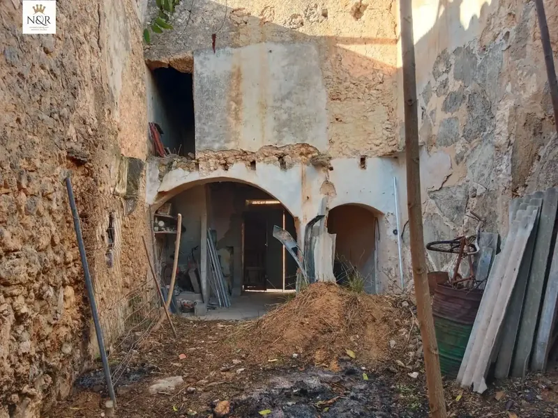 IKV00460-1. Urban house for sale in a very central area in the quiet and picturesque village of Biniali. — photo 4