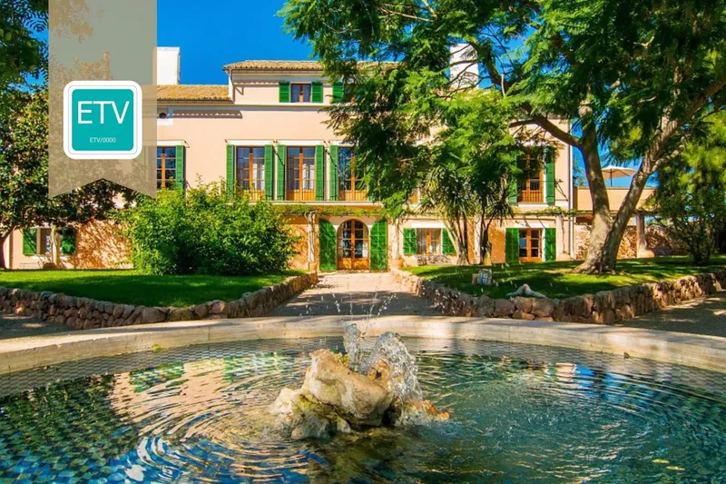 Stately manor house in Llucmajor on a huge plot with magnificent views — photo 1