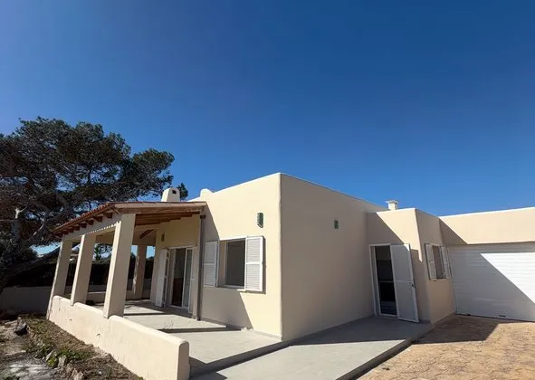 Detached house in Calle des Bellveure, 1, Cala Llombards, Santanyí — photo 1