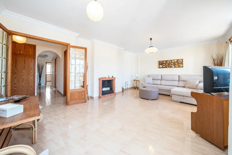 We present this bright third floor without elevator located in one of the most demanded areas of the east coast of Mallorca: Cala Millor. — photo 4