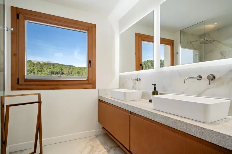 Pollença top quality house for sale with sunny terraces and swimming pool — photo 11