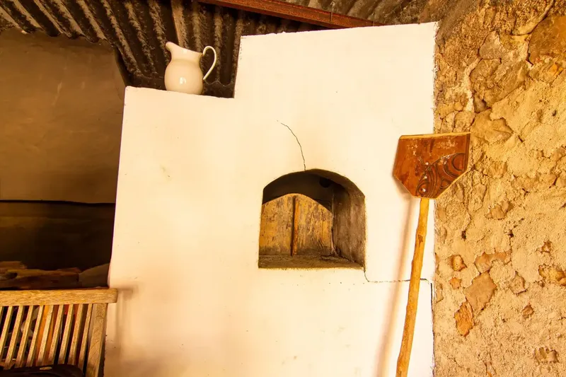 Situated on a hill on the outskirts of Porreres, this former 19th-century farmhouse offers a privileged location in the heart of Mallorca — photo 10