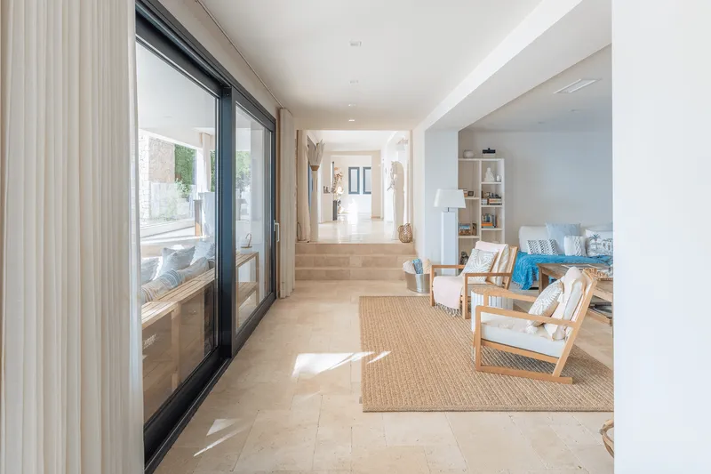 Villa with sea views in Cala Llamp — photo 9