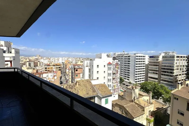 Penthouse with Exceptional Potential in a Prime Location of Palma — photo 11