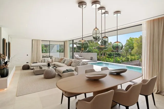Modern villa with sea views for sale in Portals Nous, Southwest Mallorca — photo 4