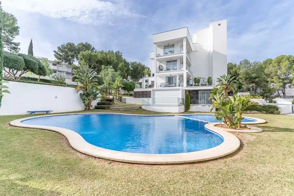 Apartment on Calle dels Pinzons, Palmanova — photo 1