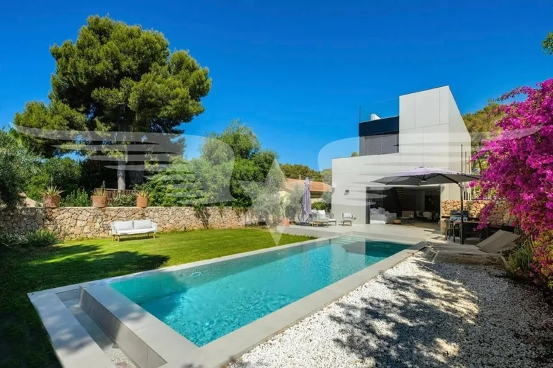 Bendinat I Private villa with garden + swimming pool — photo 1
