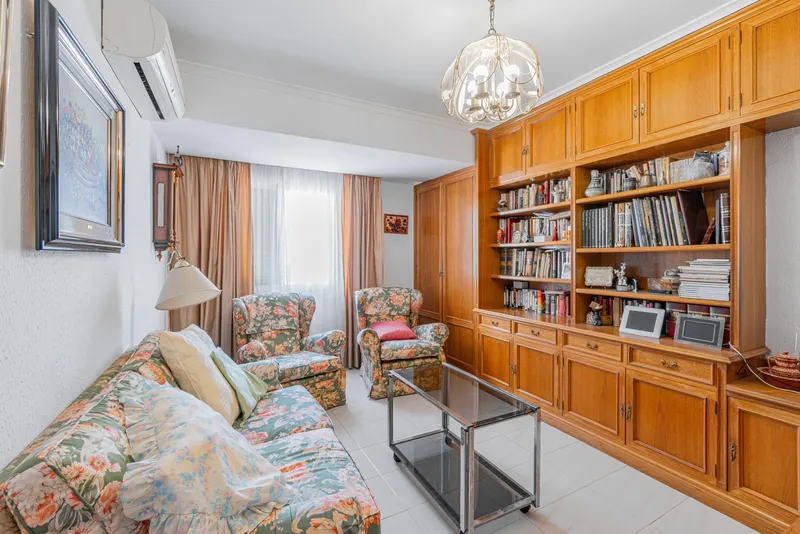 Bright flat for sale in Foners — photo 9