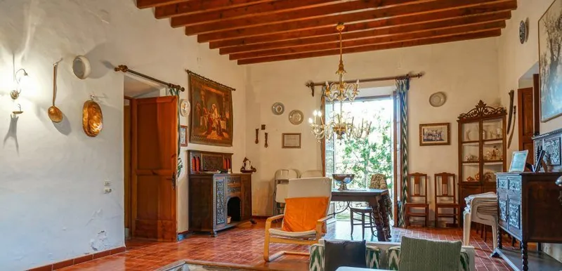 Centenary estate for sale near Palma — 1,144 m², 14 ha and 6 historic buildings — photo 9