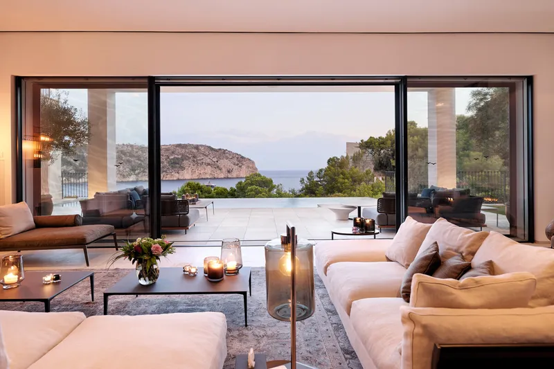 Exclusive: Luxury Mediterranean villa with breathtaking ocean views in Camp de Mar - Marcel Remus Real Estate — photo 5