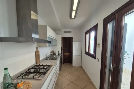 Llucmajor: Spacious and elegant village house with fantastic rooftop terrace and sunny patio in Llucmajor — photo 8