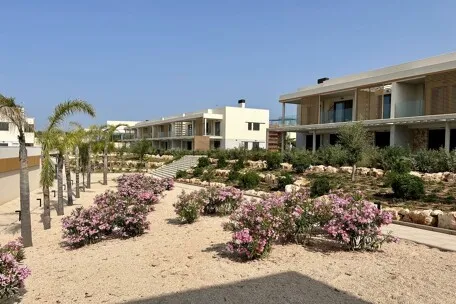 New-build ground-floor apartment in luxury complex, Sa Ràpita — photo 1